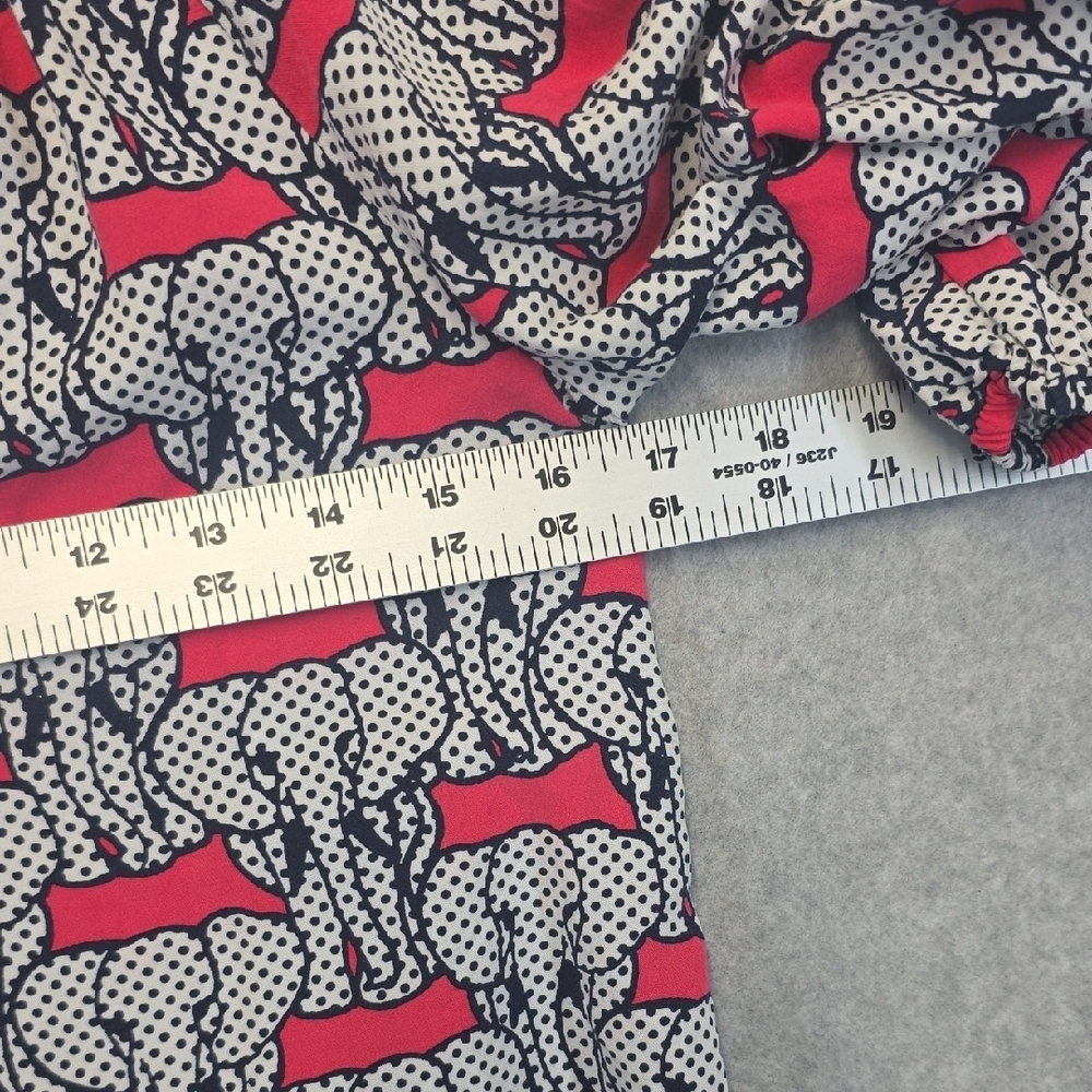 Crown & Ivy Elephant Print Blouse Womens XS Red Navy White 3/4 Sleeve Rayon - Picture 5 of 7